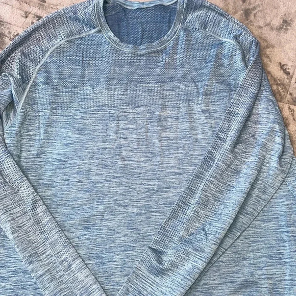 Lululemon metal vent tech - Picture 15 of 17